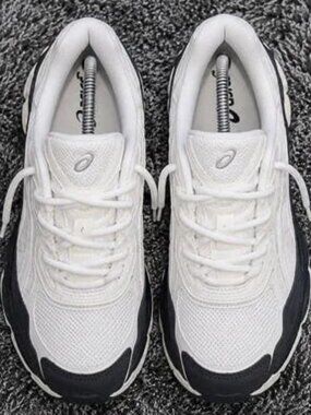 ASICS White & Black Running Sneakers